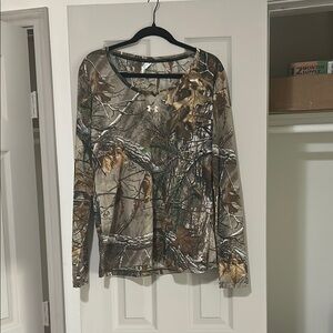 NWOT Under Armour Woodland Camo Long Sleeve Top